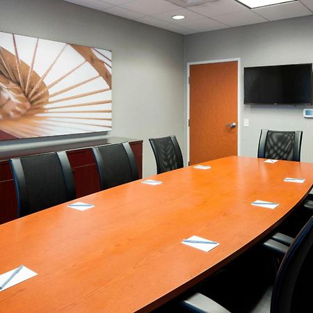 Fairfield Inn & Suites By Marriott Austin Parmer Tech Ridge Екстериор снимка