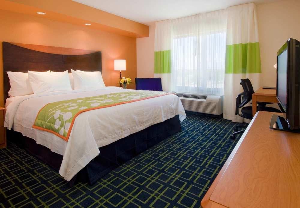 Fairfield Inn & Suites By Marriott Austin Parmer Tech Ridge Екстериор снимка